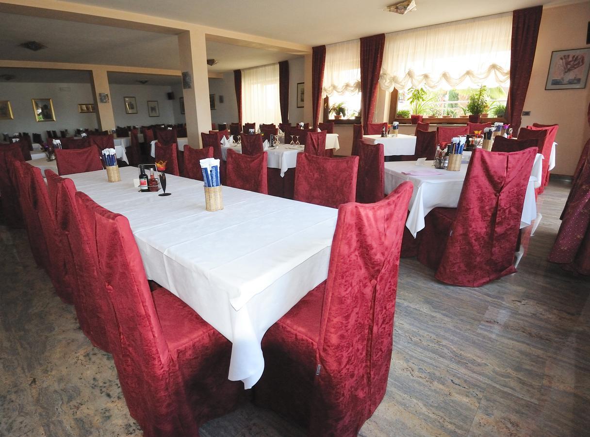 Hotel San Remo San Zeno di Montagna Εξωτερικό φωτογραφία
